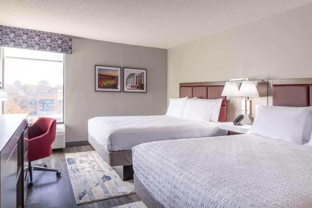 Hampton Inn Athens Room photo